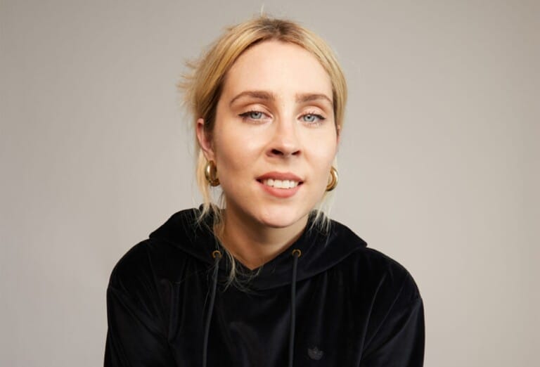 Stevie Martin: CLOUT